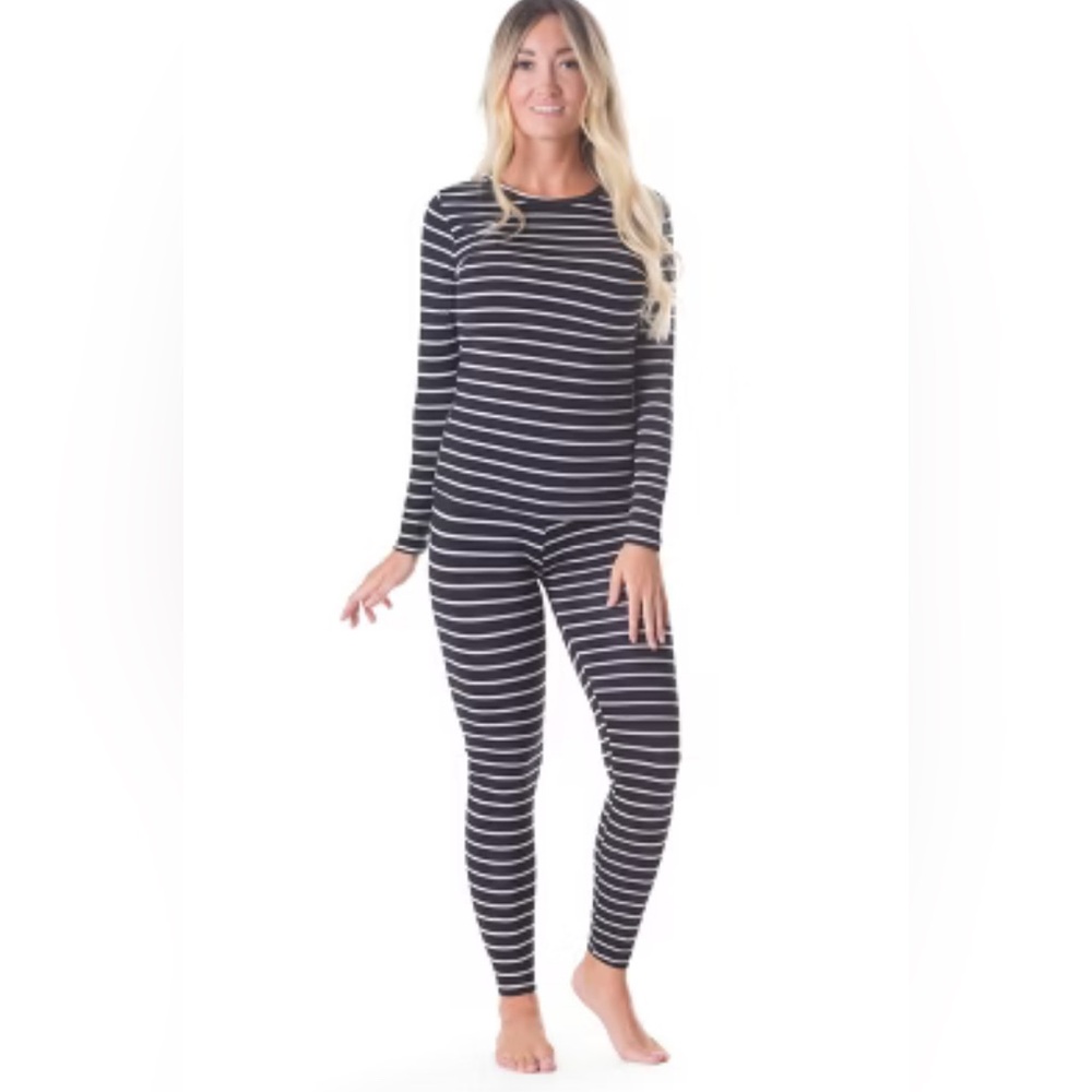 Black and White Striped Women's thermal Set NWOT
